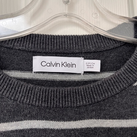 NWOT Calvin Klein Men’s Gray & White Striped Crewneck Sweater - Picture 7 of 12